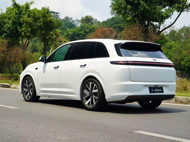 2023 Li Auto L7 Pro - Used Extended-Range Electric SUV Export Ready