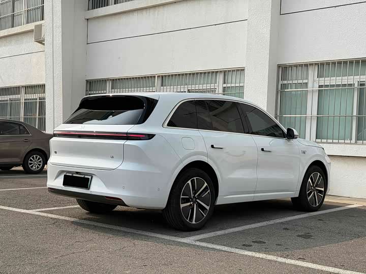 2024 Li Auto L6 Pro - Used Extended-Range Electric SUV Export Ready