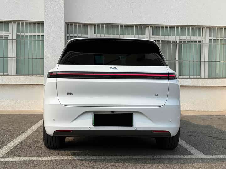 2024 Li Auto L6 Pro - Used Extended-Range Electric SUV Export Ready