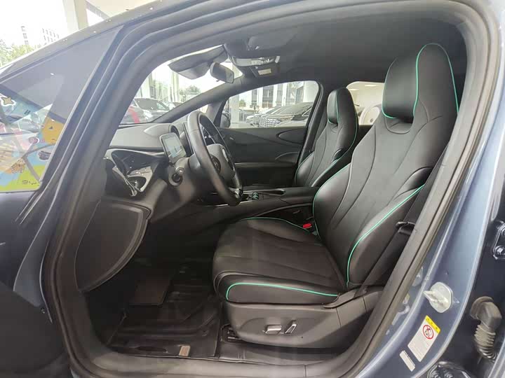 2024 BYD Dolphin 401km Knight Edition (Blue)