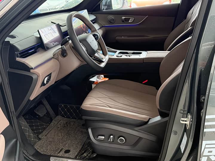 2025 Chery Tiggo 8 PLUS 290TGDI DCT Premium (Dark Green)