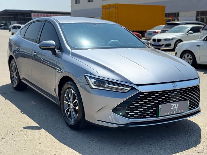 2024 BYD Qin Plus DM-i Glory 120km Flagship PHEV S
