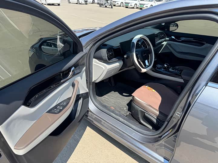 2024 BYD Qin Plus DM-i Glory 120km Flagship PHEV S