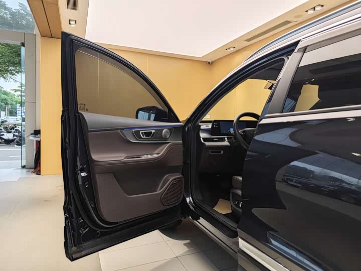 2024 Chery Tiggo 8 Pro Max 2.0T AWD 7-Seat SUV - E