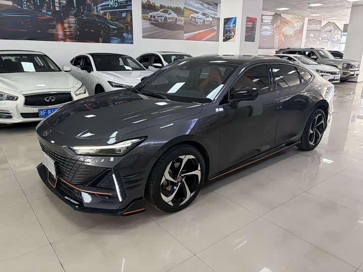 2023 Changan UNI-V 1.5T Sport Sedan - Export Ready
