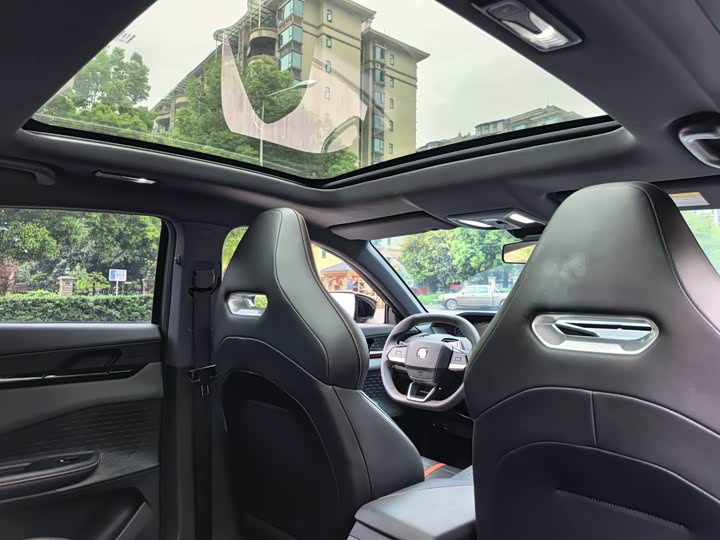 2024 Changan UNI-V iDD PHEV Sport Sedan - Export R