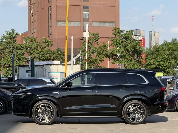2024 AITO M7 1.5T EREV SUV (Huawei DriveONE) - Exp