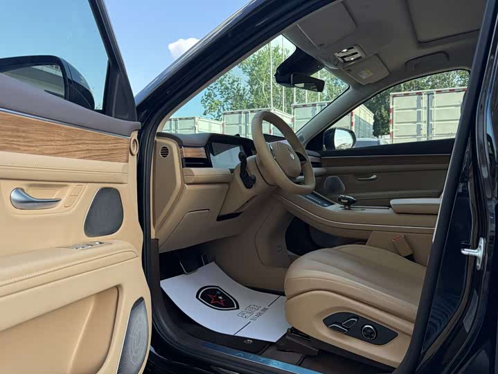 2024 AITO M7 1.5T EREV SUV (Huawei DriveONE) - Exp