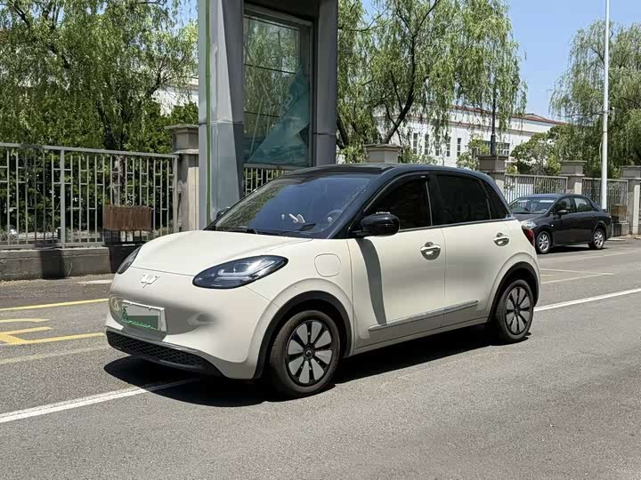 2023 Wuling Bingo 333km City Electric Hatchback - 
