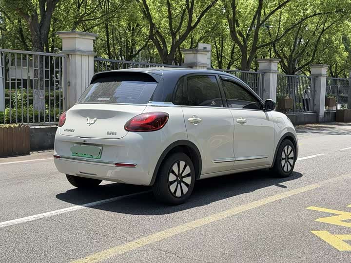 2023 Wuling Bingo 333km City Electric Hatchback - 