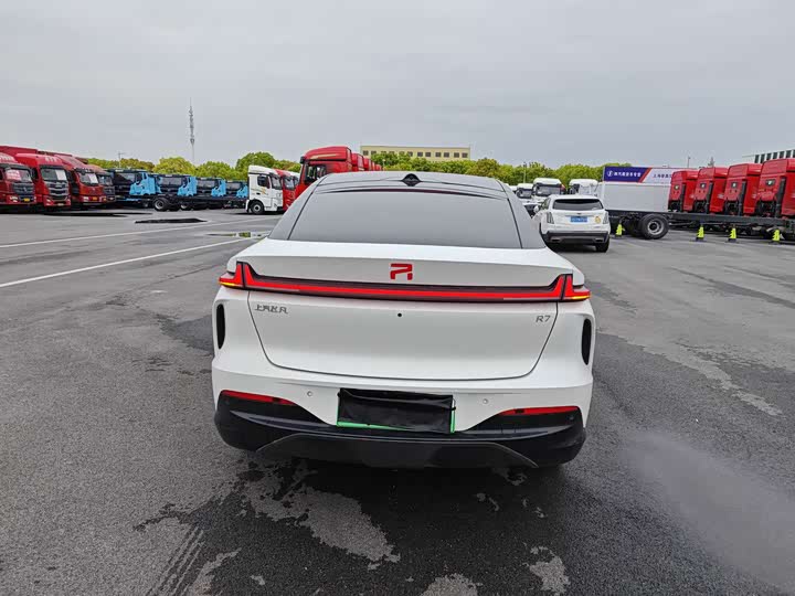 2024 Rising Auto F7 576km Electric Sedan - Export LHD - vehicle photo 6 - used car export from China