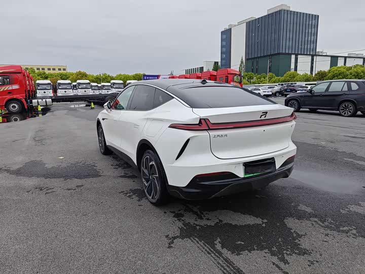 2024 Rising Auto F7 576km Electric Sedan - Export LHD - vehicle photo 7 - used car export from China