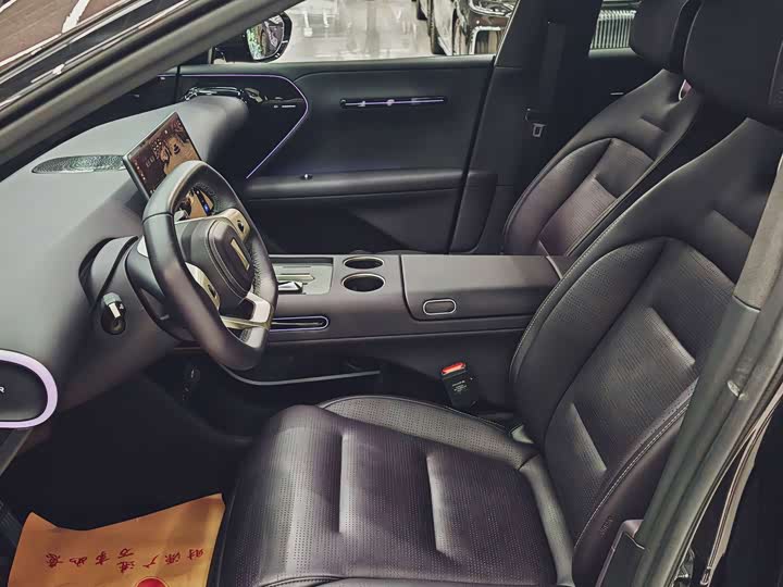 2024 Avatr 11 680km Electric SUV (Huawei) - Export