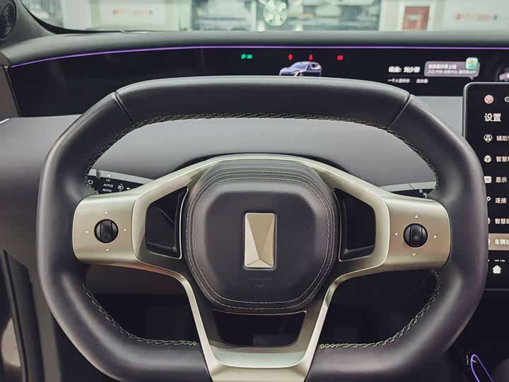 2024 Avatr 11 680km Electric SUV (Huawei) - Export