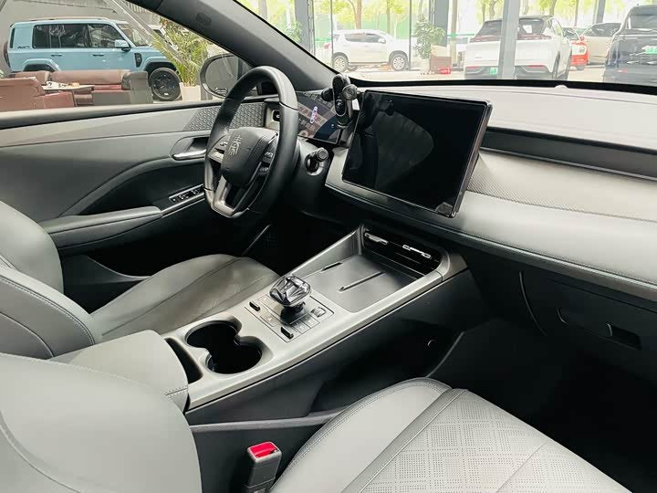 BYD Qin PLUS DM-i 2025 EV SUV - Export Ready LHD