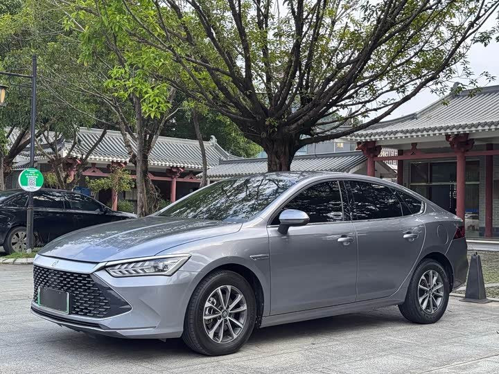 BYD Qin PLUS DM-i 2024 DM-i SUV - Export Ready LHD