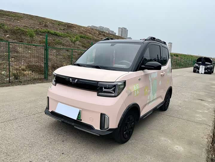 Wuling Hongguang Mini EV 2022 GAMEBOY 200km 轿车 - Export Ready LHD