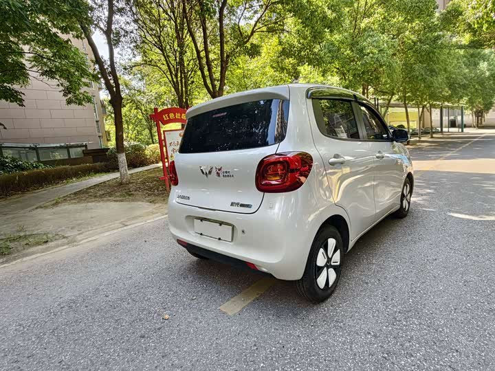 Wuling Hongguang Mini EV 2025 轿车 - Export Ready LHD