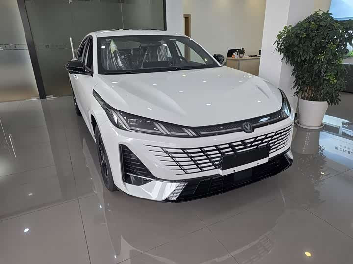 Changan Eado 2026 1.5T 500Bar 轿车 - Export Ready LHD