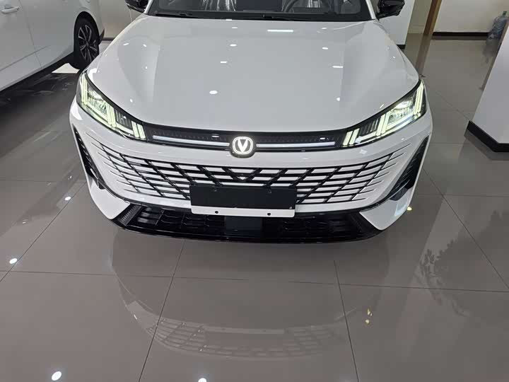 Changan Eado 2026 1.5T 500Bar 轿车 - Export Ready LHD