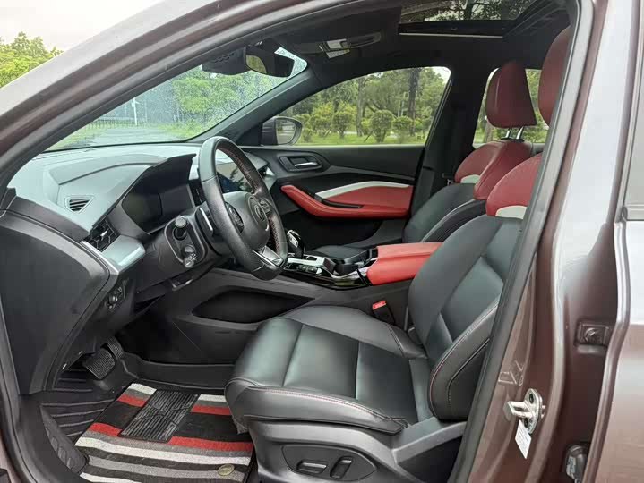 MG 5 MG5 2022 300TGI 轿车 - Export Ready LHD