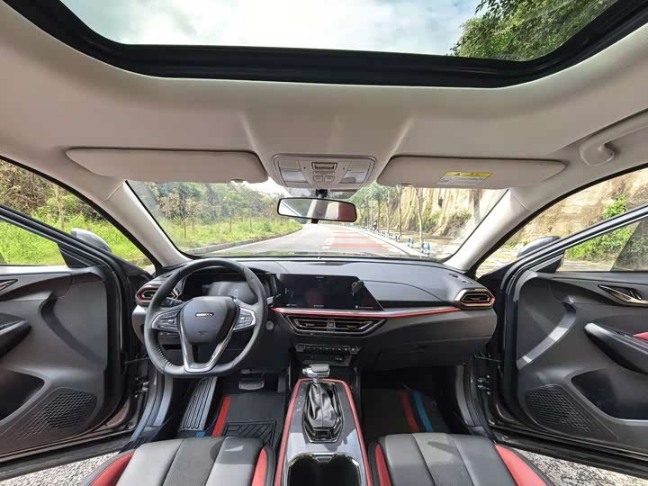 Changan Oshan X5 2021 1.5T 轿车 - Export Ready LHD