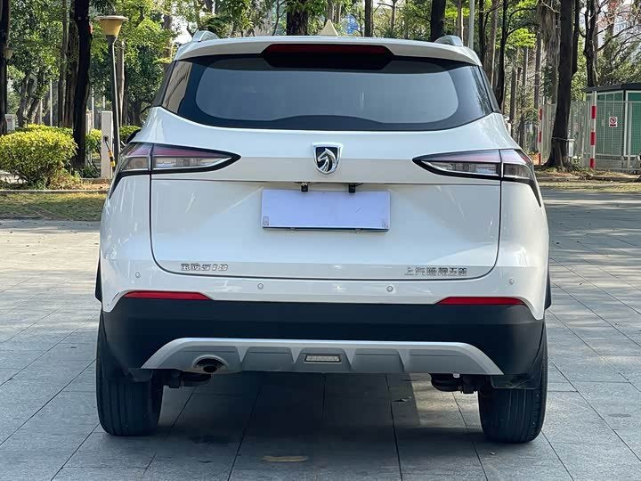 Baojun 510 2019 1.5L 轿车 - Export Ready LHD