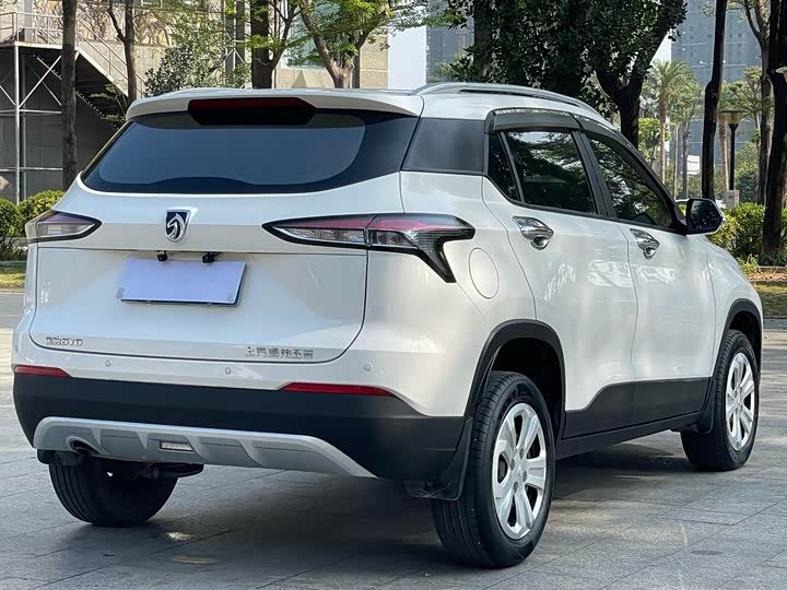 Baojun 510 2019 1.5L 轿车 - Export Ready LHD