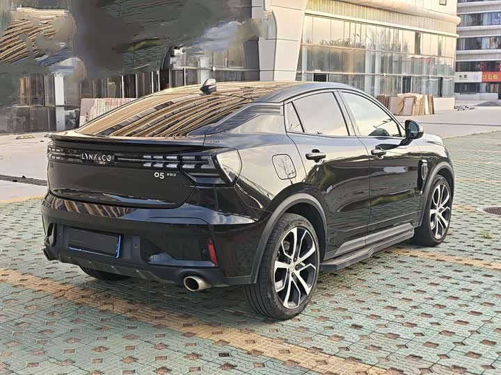 Lynk & Co 05 2022 2.0TD 轿车 - Export Ready LHD