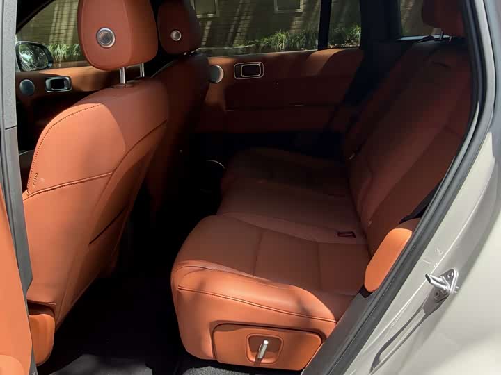 2024 Li Auto L6 Pro (Light Grey)